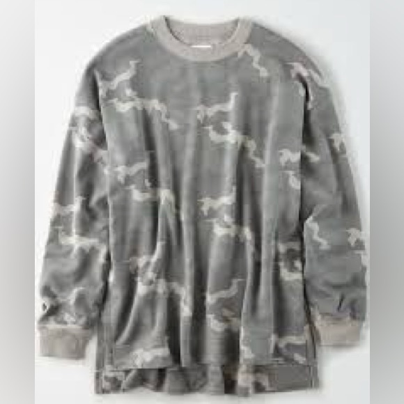 Matching American Eagle Camo Sweatshirt and Sweatpants - Picture 4 of 12